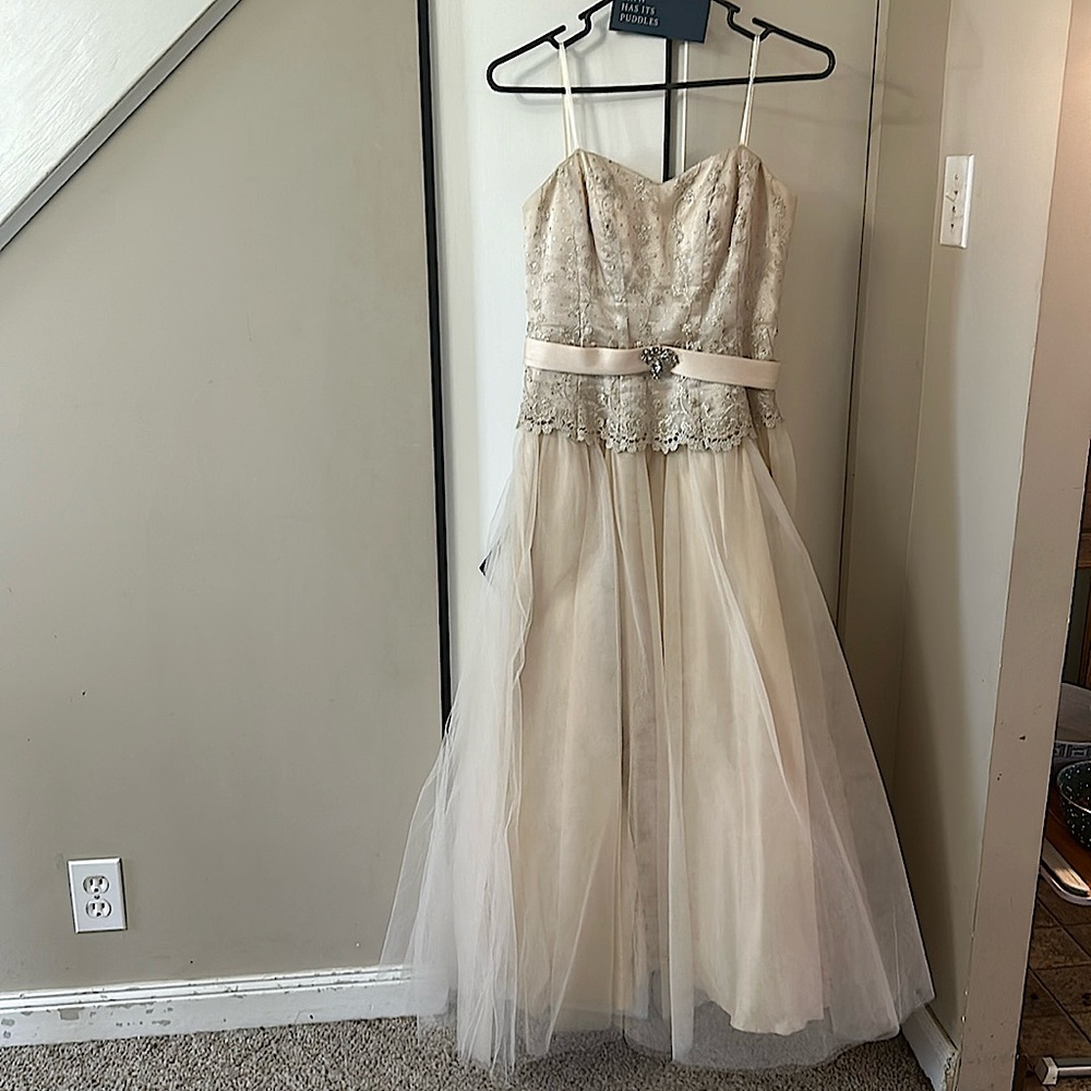 Blondie nites ballgown